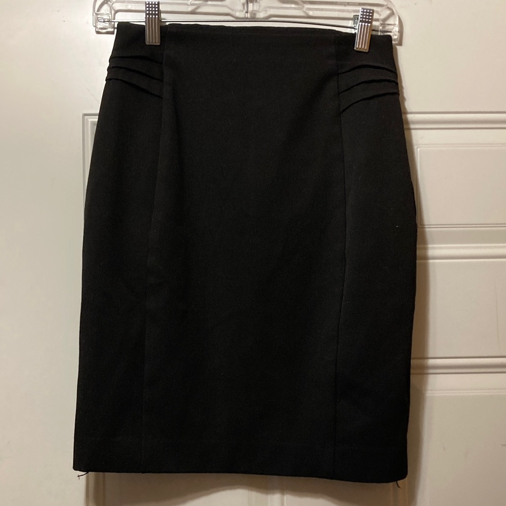 Express Classic Black Pencilā Skirt - Women's Professional Skirt 0